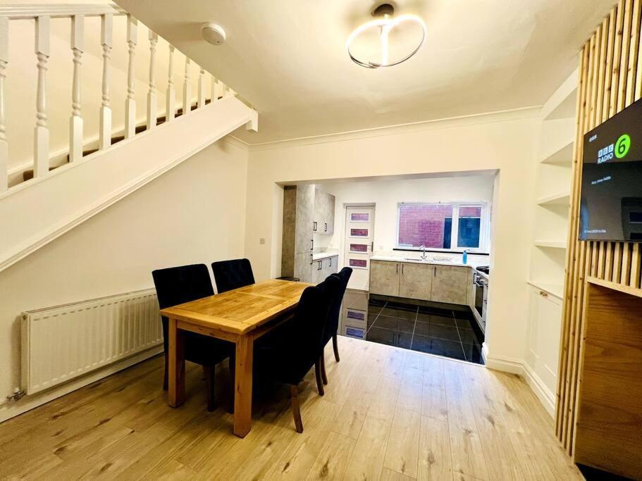 Modern 2-Bed In Blyth Centre Villa Екстериор снимка